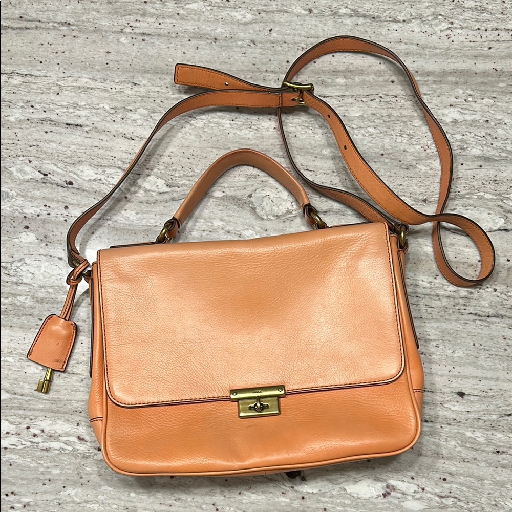 Elegant Fossil Salmon Tan Genuine Leather Handbag